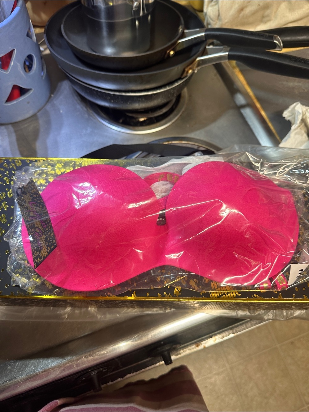 NIB Bareback Multi-wear Bra from House of Skye in Hot Pink - 34C with Box!